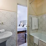 Pensión Santa Clara 3*